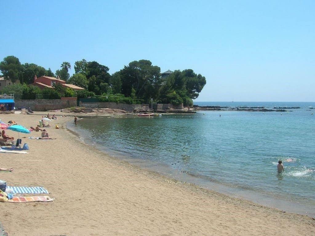 Le Hameau Des Pins Apartment Saint-Raphael  Luaran gambar
